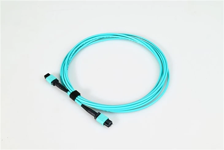 Cordons de brassage fibre MTP MPO MM OM3